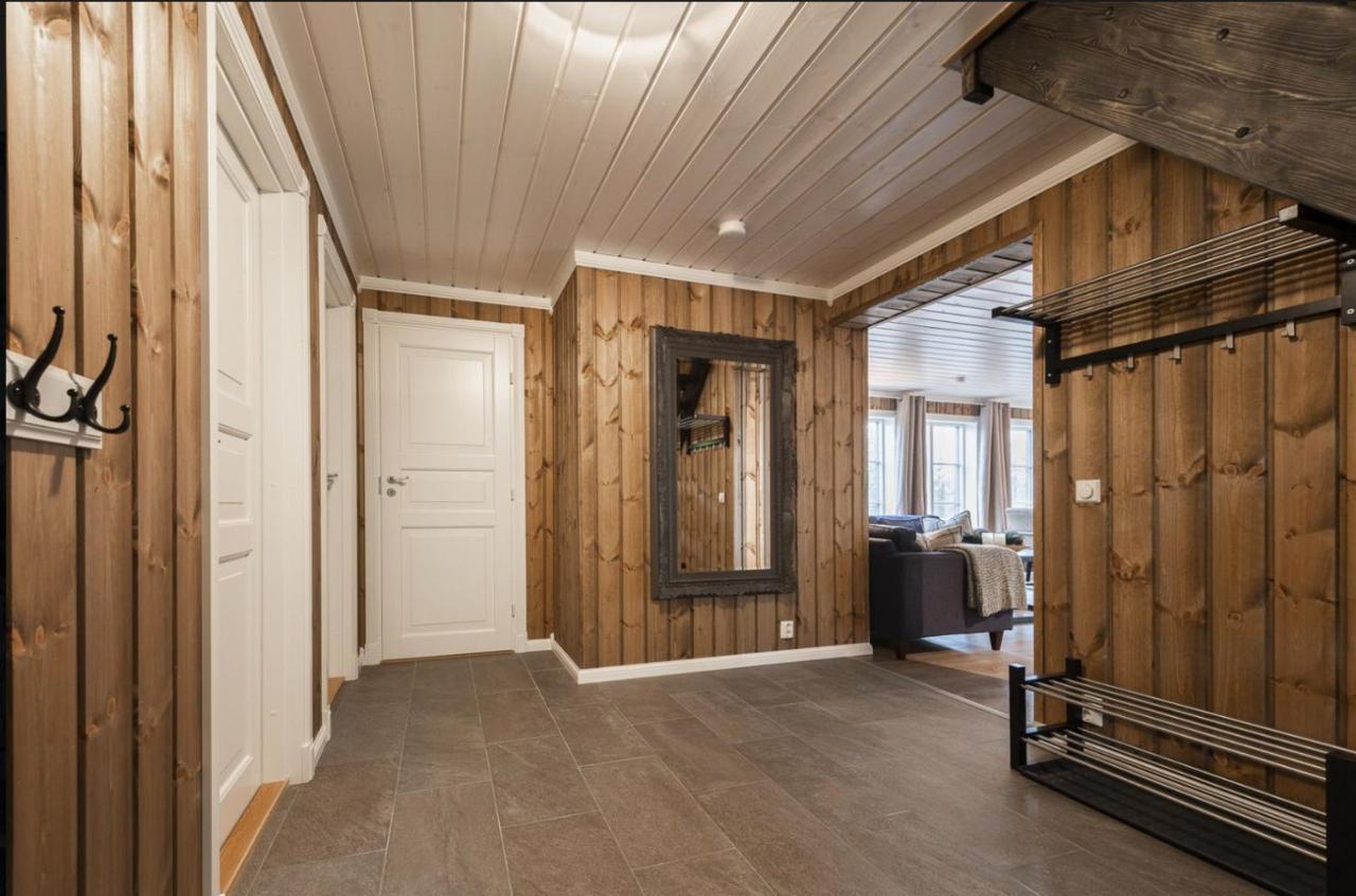 Cabin With Sauna In トリシル エクステリア 写真
